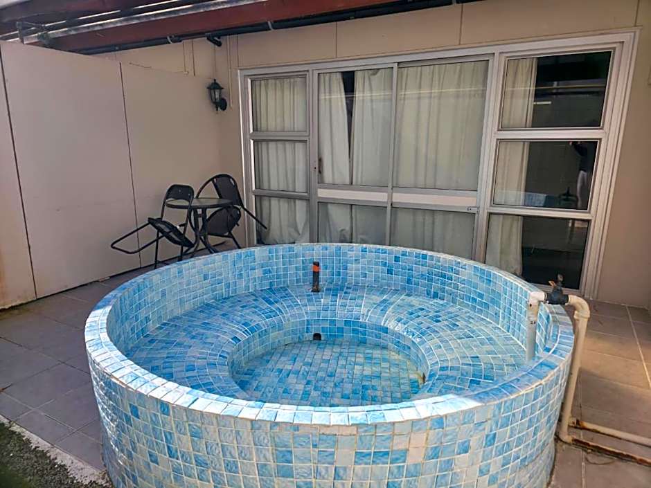 Kuirau Park Motor Lodge- Thermal Mineral pool