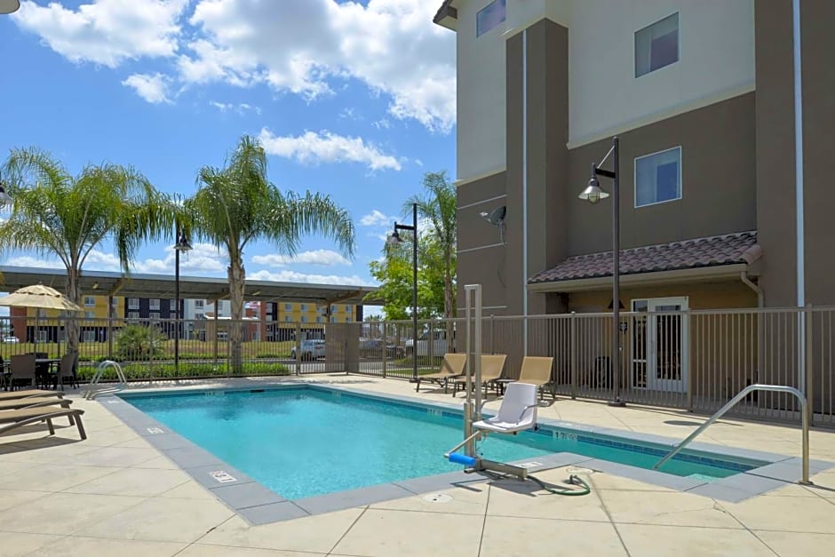 Hampton Inn By Hilton And Suites Bakersfield North-Airport