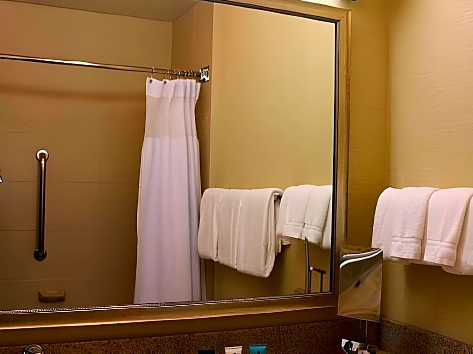 Radisson Hotel Lenexa Overland Park