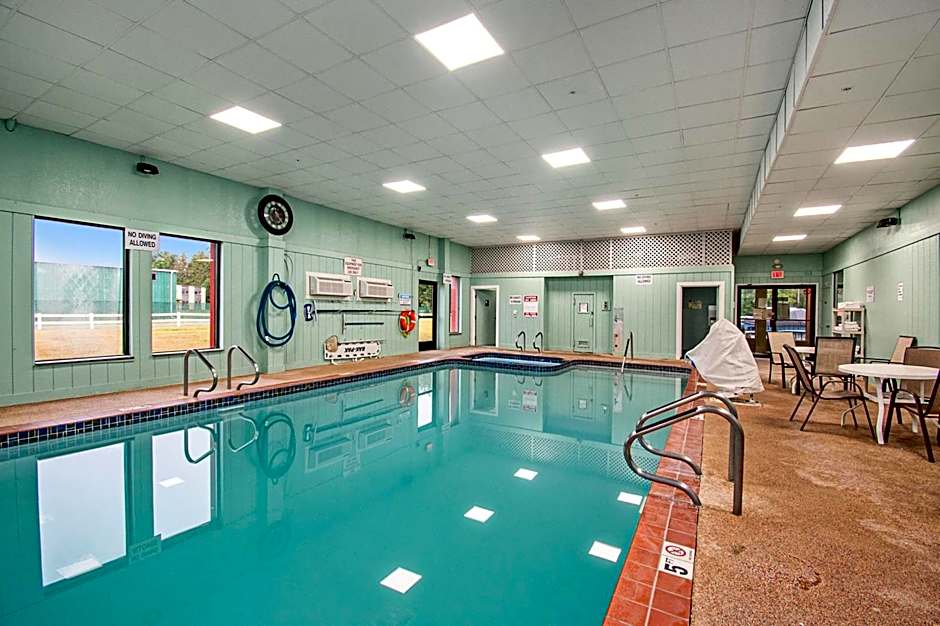 Days Inn & Suites by Wyndham Mt Pleasant