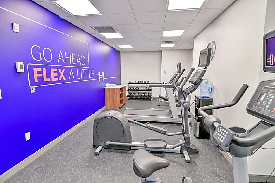 Holiday Inn Express & Suites Palm Coast - I-95