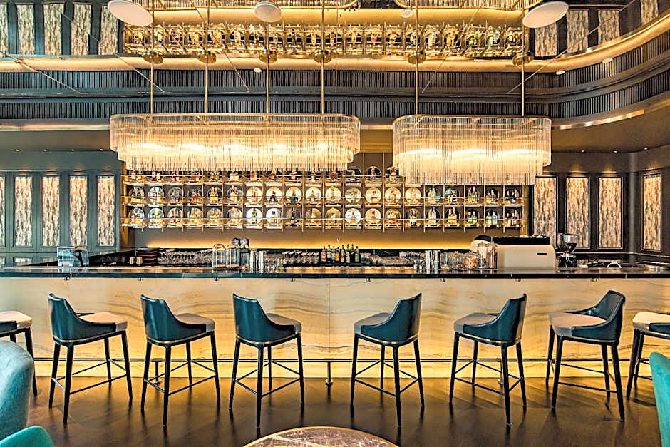 SILQ Hotel & Residence