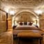 Doctor's Cave Suites