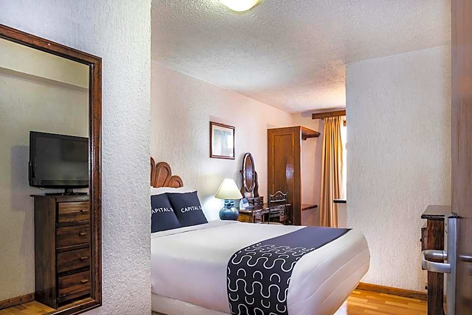Capital O Hotel Central