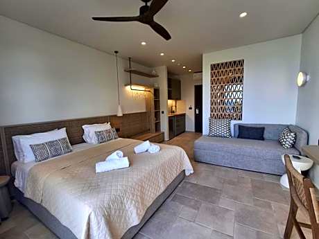 Suite with Garden View