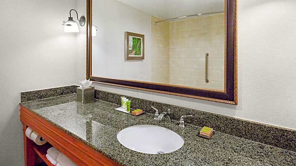 DoubleTree By Hilton Raleigh Durham Airport At Research Triangle