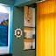 PalerMonAmour Art Gallery Suite