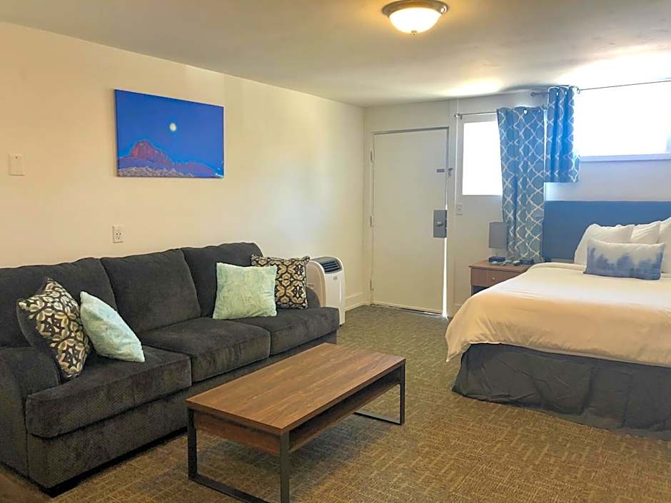 Blue Sage Inn & Suites