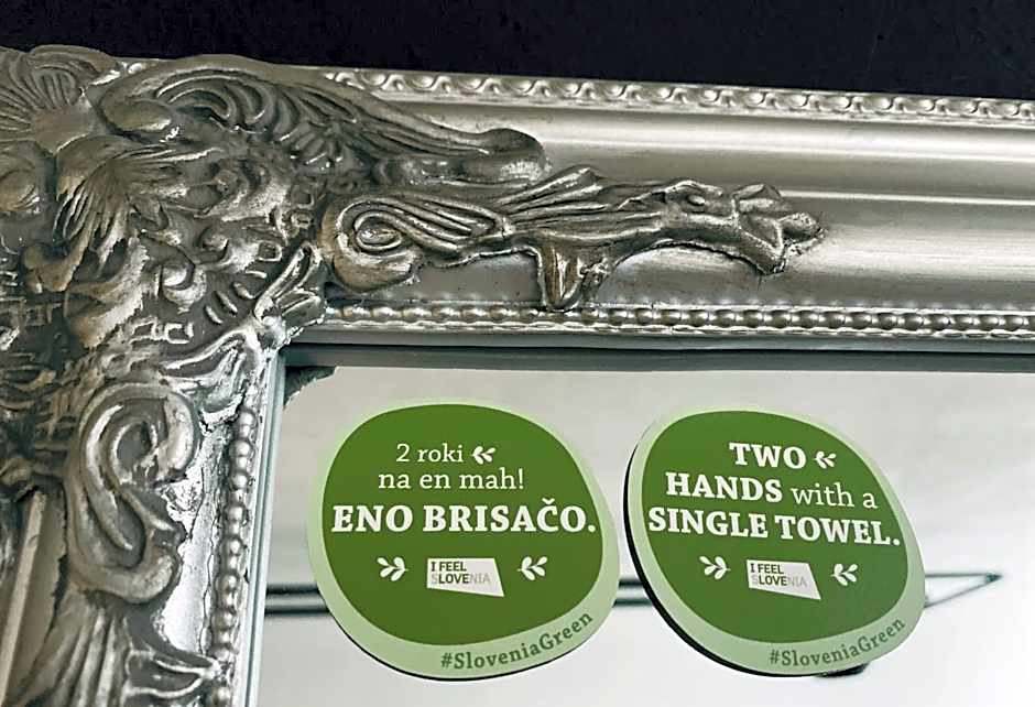 Rooms & Apartment ZALA Skier-Friendly near cable car