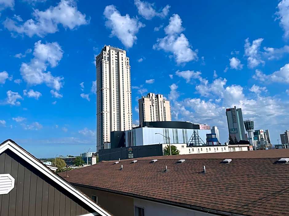 Knights Inn By The Falls