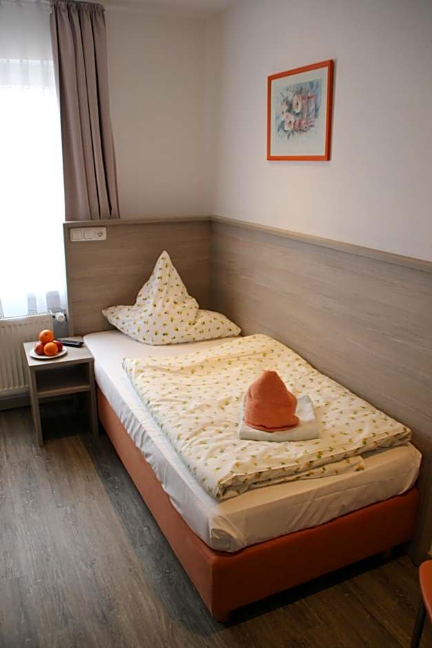 Zdjęcie 1 z 13 — Single Room