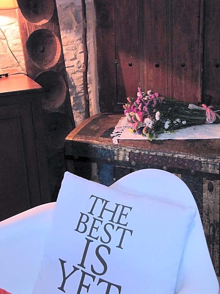 Stratos ArtDeco House