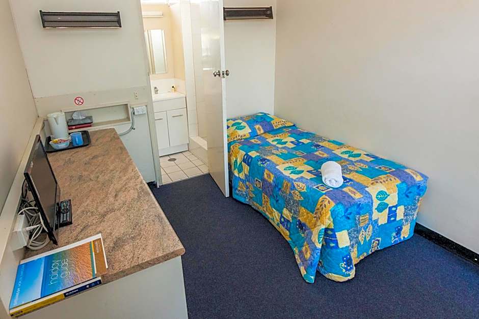 Moruya Waterfront Hotel Motel