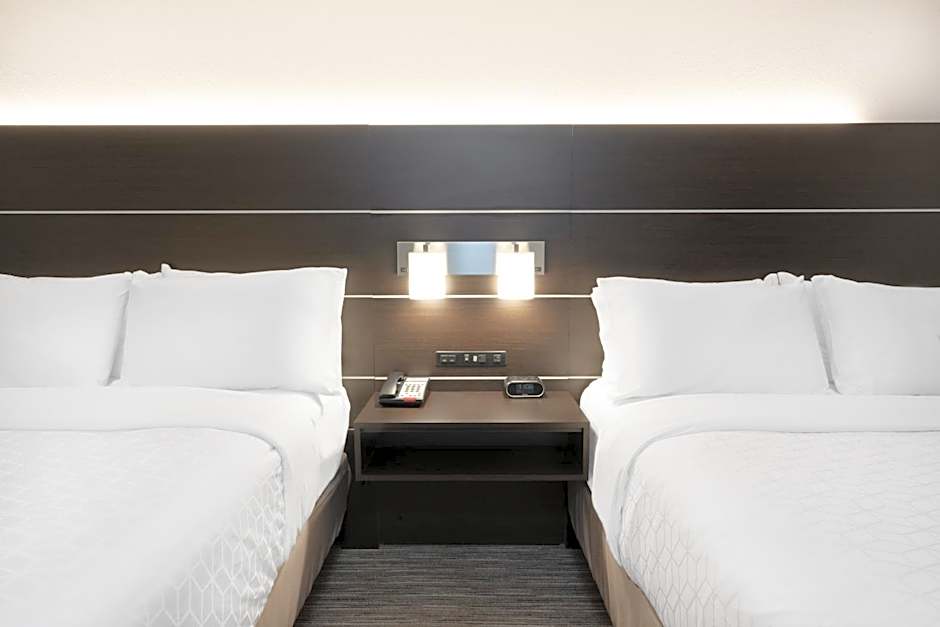 Holiday Inn Express & Suites Trinidad By IHG