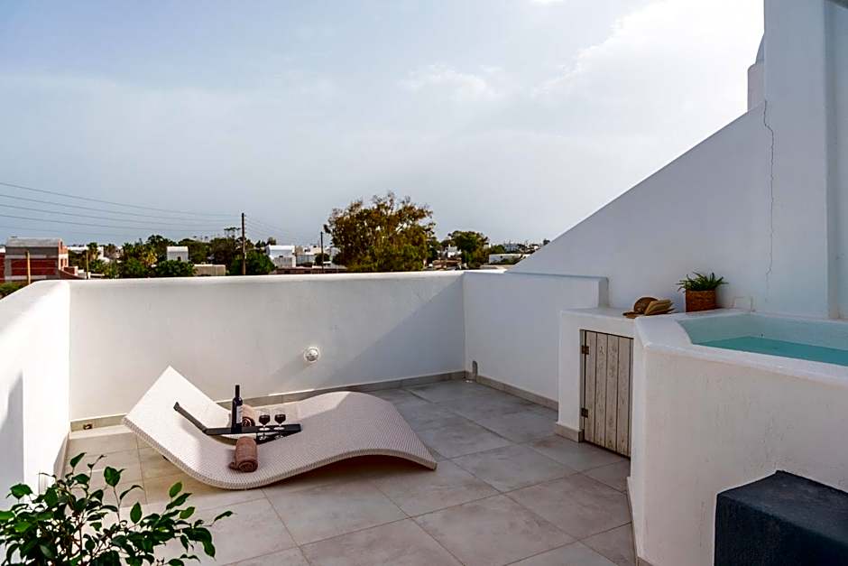 Sandy Villas – Perissa, UT