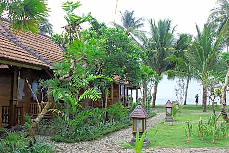 One-Bedroom Bungalow Twin Garden View