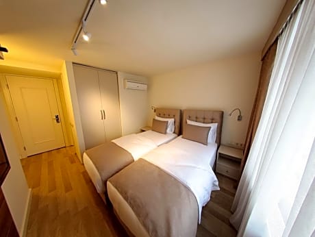 Basic Double Room