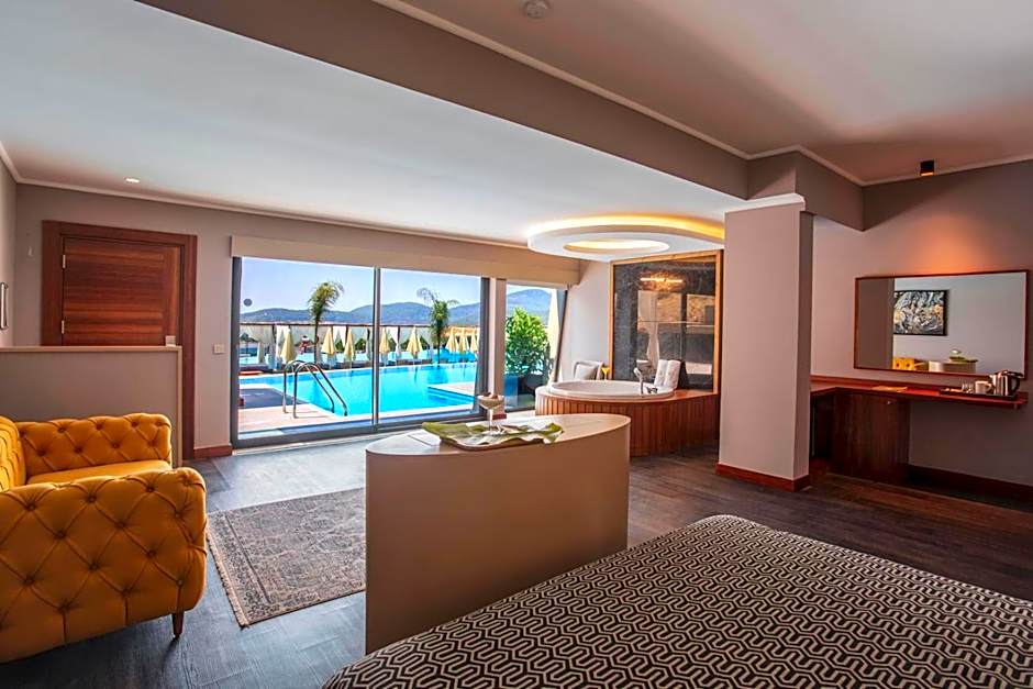 Orka Cove Hotel Penthouse & Suites Adults Only