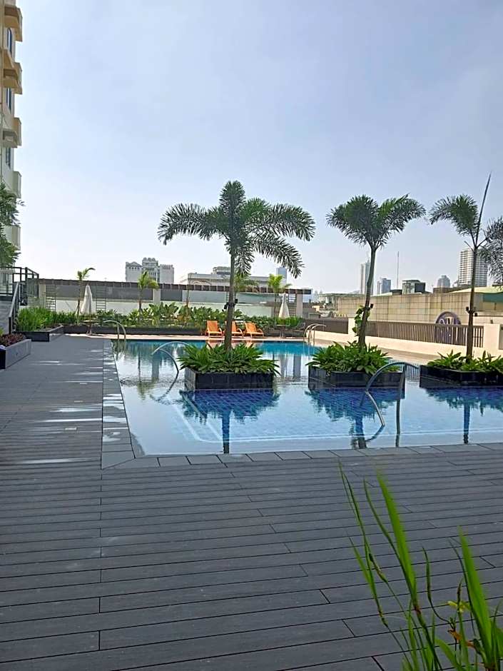 Manhattan Plaza Tower 1