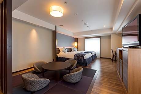 Deluxe Twin Room with Extra Bed - Non-Smoking