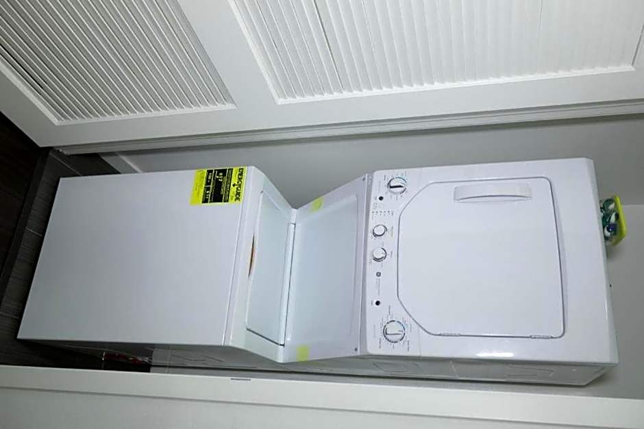 Downtown Cosmopolitan Residences