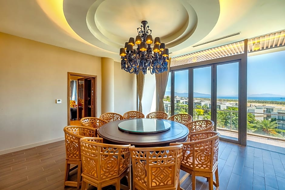 Wyndham Grand KN Paradise Cam Ranh