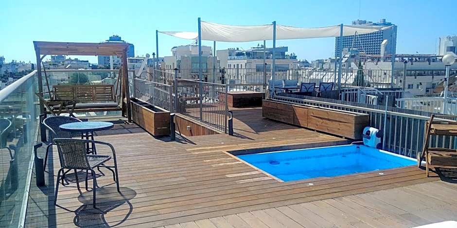 Dizengoff Penthouse Boutique Hostel
