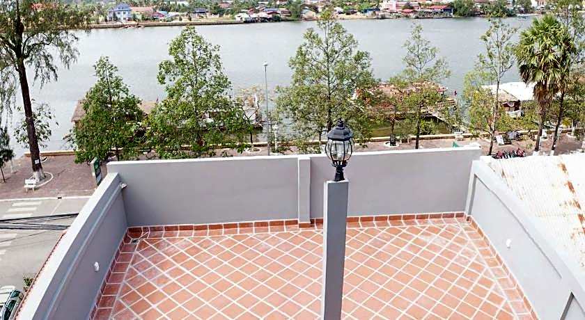 TWIN HOME Guesthouse