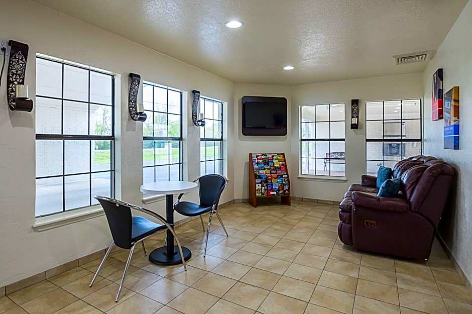 Motel 6-Madisonville, TX