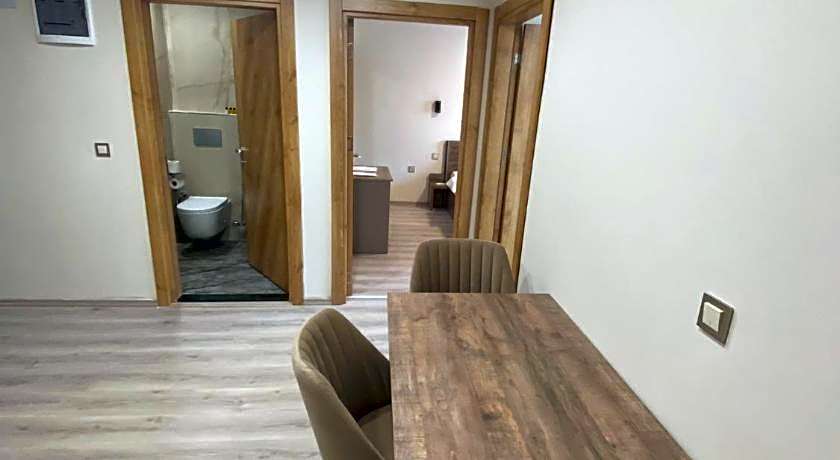 Rena Grand Residence & Suit