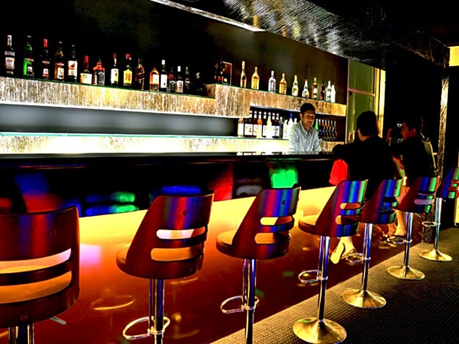 Eastern Palace Hotel