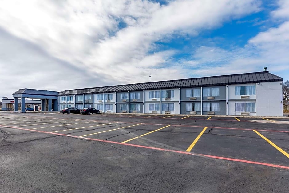 Quality Inn & Suites Sulphur Springs
