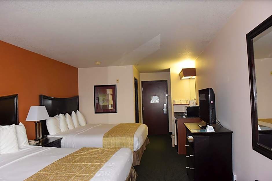 Travelodge Suites by Wyndham Newberg 