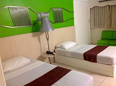 Chic Deluxe Twin Room