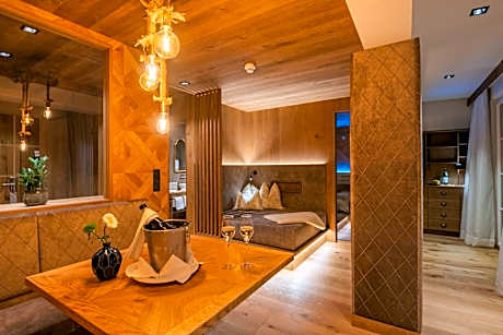 Suite with Sauna