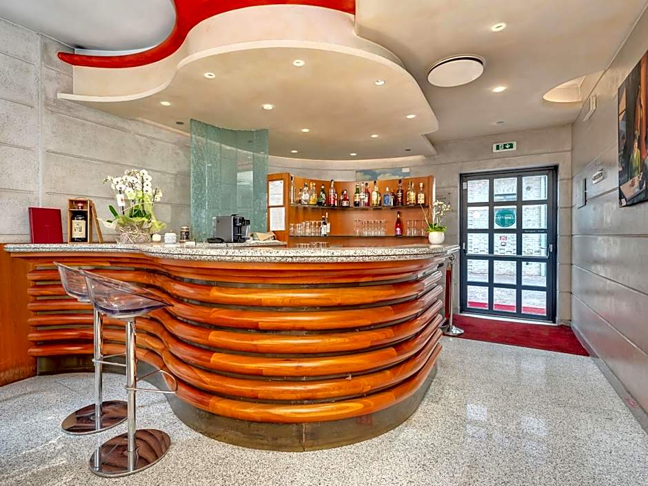 Hotel Prestige