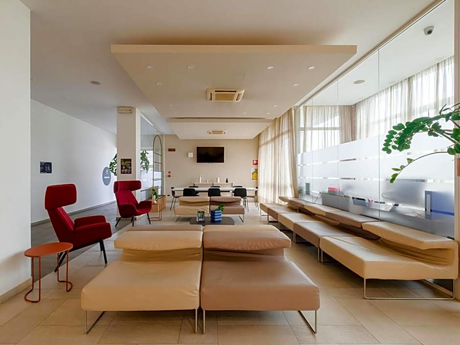 B&B HOTEL Remilia