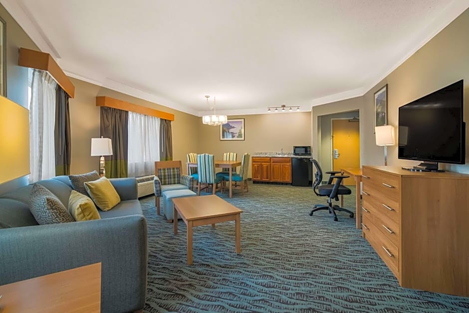 Best Western PLUS Executive Court Inn & Conference Center