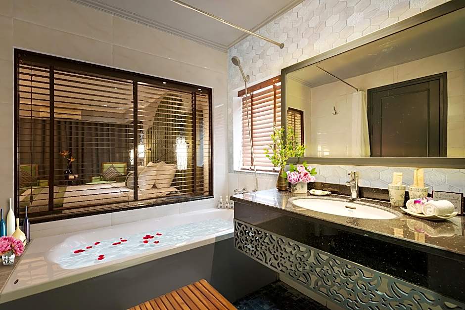 Hanoi Center Silk Hotel