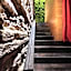 The Black Boutique -- Turistea Suites