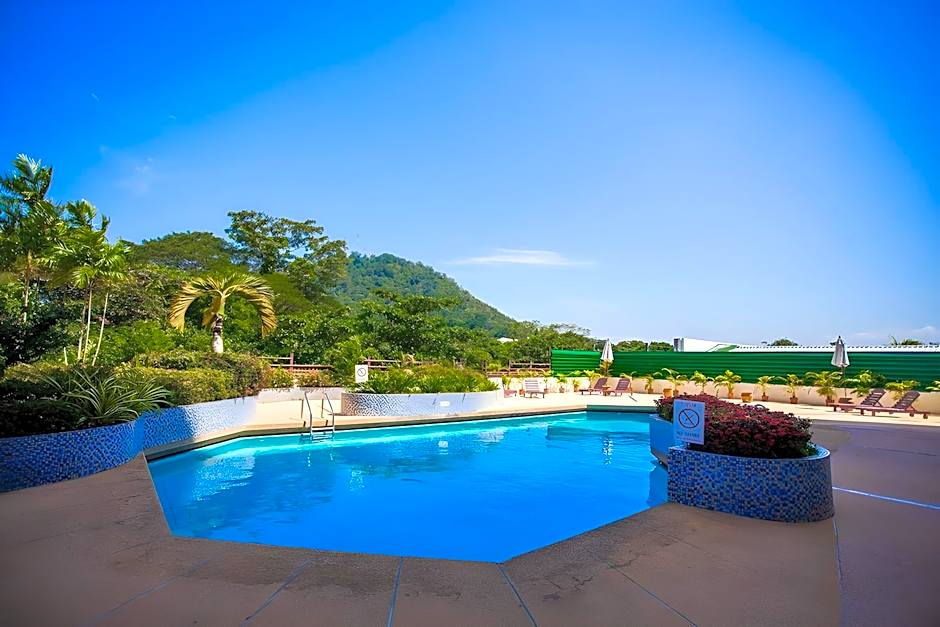 Phuket Merlin Hotel