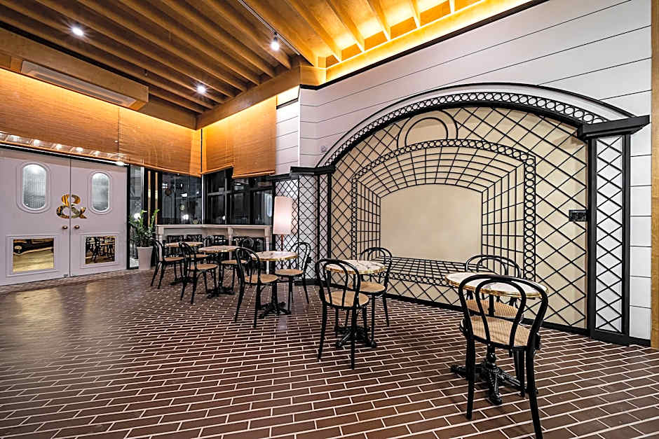 HOUND HOTEL SIGNATURE