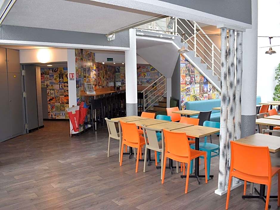 HotelF1 Bourges Le Subdray