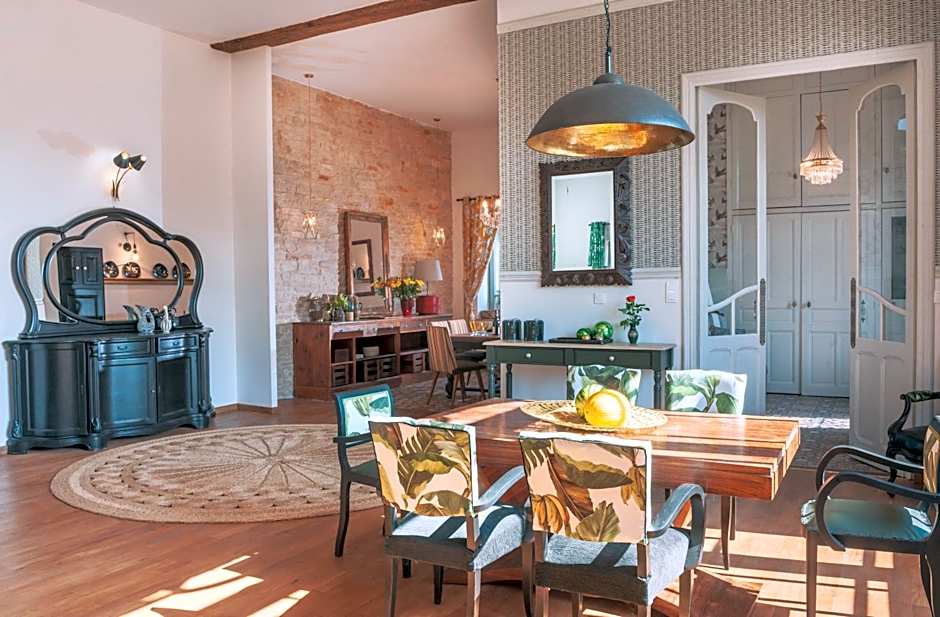 Chai du Chateau de Morteuil