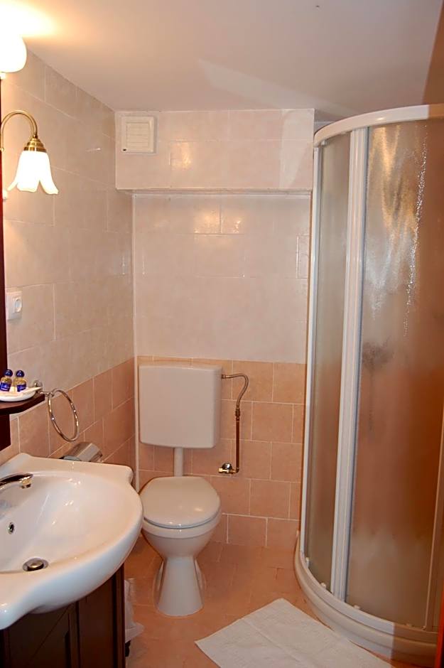 Complexul Turistic Cheile Butii