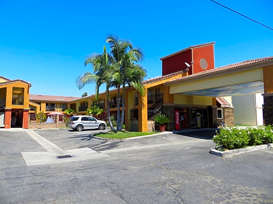 Azusa Inn