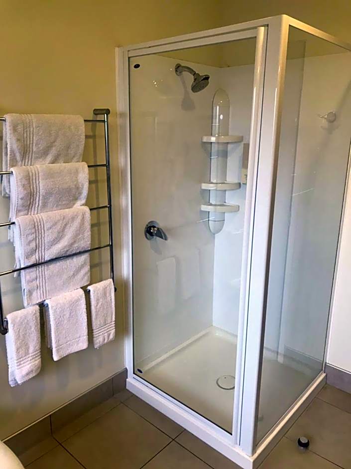 Claremonte Motor Lodge