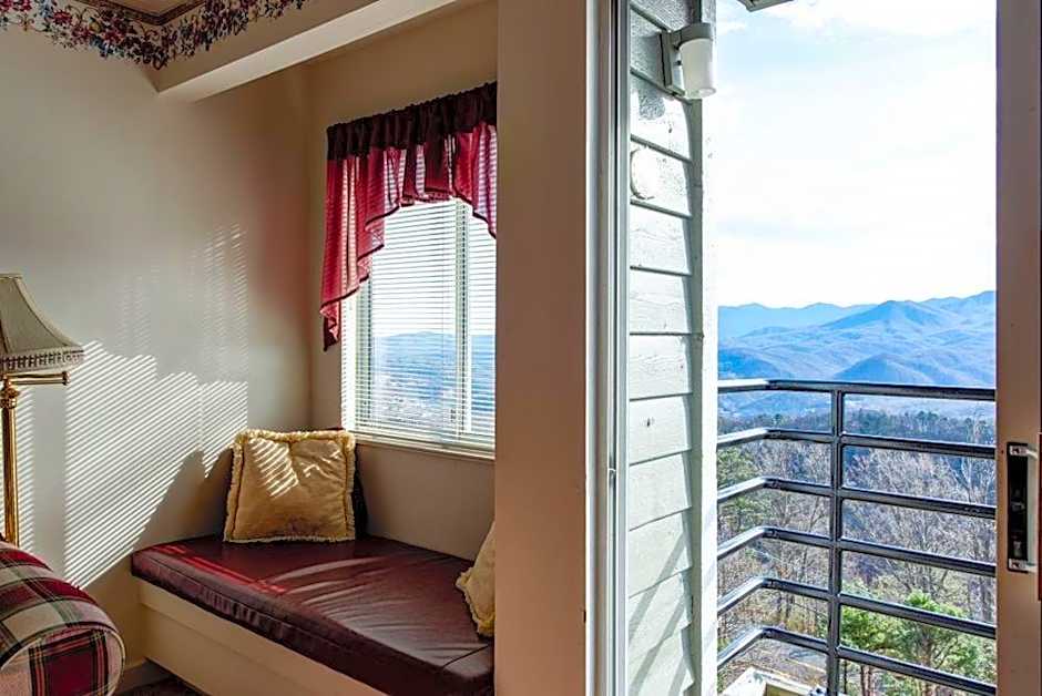 Beautiful Views Summit of Gatlinburg