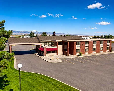 Days Inn by Wyndham Lake Point