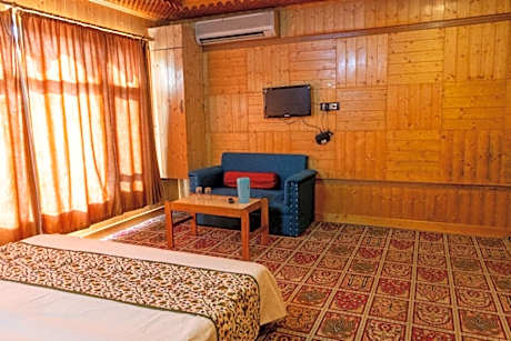 New Kashmir Hill Town